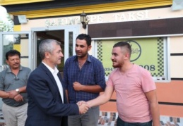 Tahmazoğlu, taksici esnafıyla buluştu