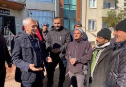 Tahmazoğlu, yan yattı denilen konutları ziyaret etti