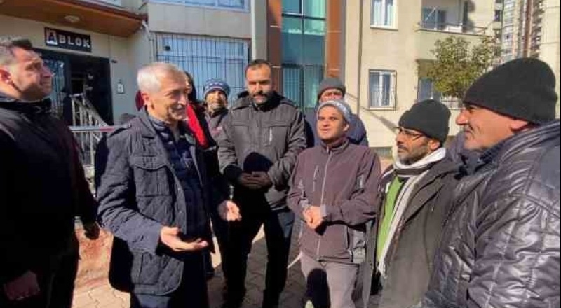 Tahmazoğlu, yan yattı denilen konutları ziyaret etti