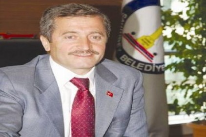Tahmazoğlu, &#8216;Yılın Belediye Başkanı&#8217; seçildi