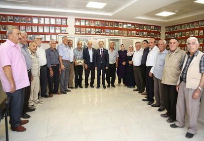 Tahmazoğlu'ndan şehit ailelerine ziyaret