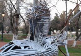 Tahrip etmekte üzerimize yok!..