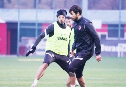 Takım kampa girdi