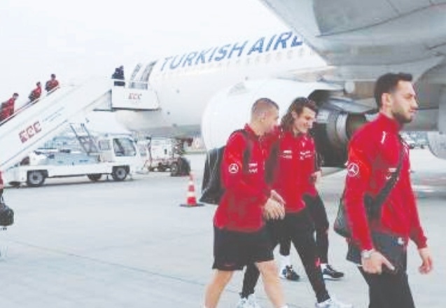 Takımı, Podgoritsa Büyükelçisi Songül Ozan karşıladı