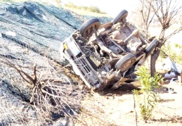 Taklalar atarak menfeze uçtu