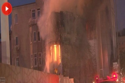 Taksim&#039;de bir binada yangın çıktı