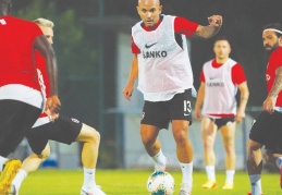 Taktik çalıştılar