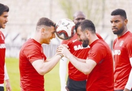 Taktik çalıştılar