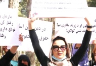 Taliban, kadınlara erkek refakatçi olmadan seyahat etmeyi yasakladı