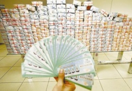 Talih kuşu devletin başına kondu