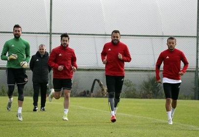 Tam gaz çalışıyorlar