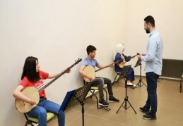 Tambur meraklılarının adresi Şehitkamil Sanat Merkezi oldu