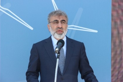 Taner Yıldız: &#039;Petrole daha az ödeyeceğiz&#039;