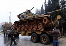 Tanklar, IŞİD’in birbiri ardına saldırı düzenlediği Kilis’e gidiyor