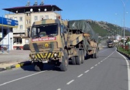 Tanklar sınıra gidiyor