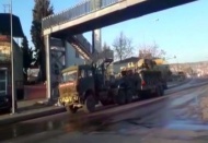 Tanklar ve askeri araçlar Hatay sınırından Afrin’e geçiyor