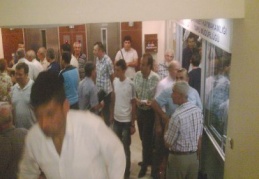 Tapu Kadastro’da mekan yetersizliği izdihama neden oluyor