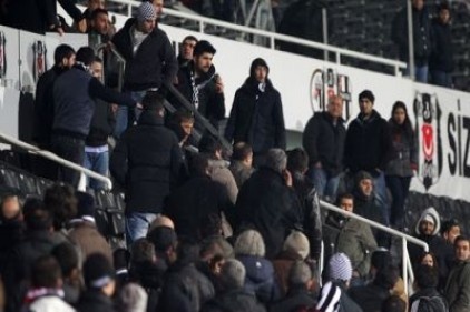 Taraftarlar arasında gerginlik çıktı