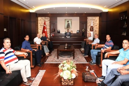 Tarihi bir geçmişe sahip olan deri sektörüne sahip çıkmalıyız
