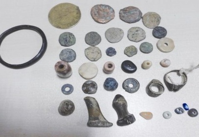 Tarihi eserlere el konuldu