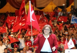 Tarihi, yeni nesillere doğru bir şekilde aktarmak önemli