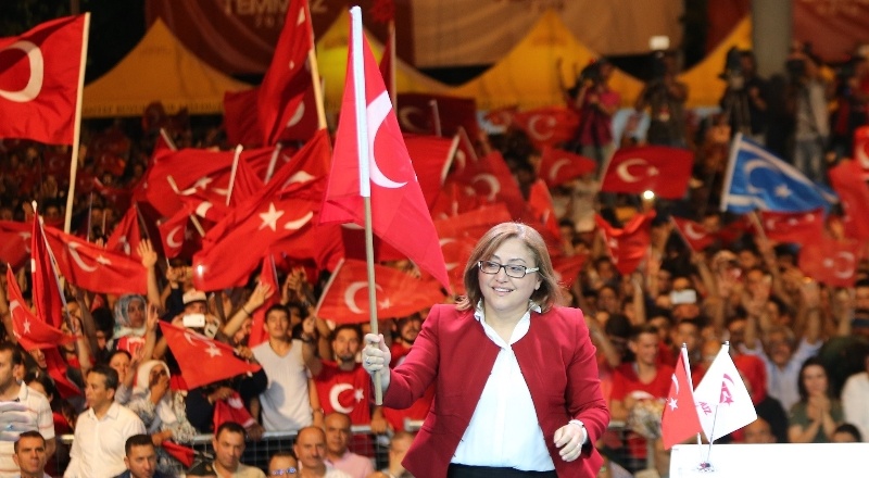 Tarihi, yeni nesillere doğru bir şekilde aktarmak önemli