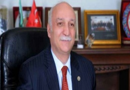 Tarımda üretici değil aracı kazandı
