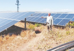 Tarlalar güneş paneli doldu, çiftçi kendi enerjisini üretiyor