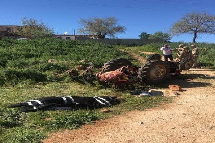 Taşa çarpan traktörün devrilmesi sonucu sürücü hayatını kaybetti