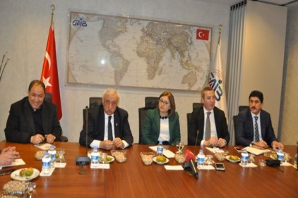 Tasarımcılar baklava ve fıstık ambalaj tasarımı için yarışıyor
