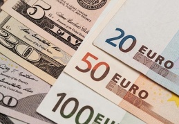 Tatil dönüşü dolar 6,94, Euro 8,21'de, borsa yüzde 1 primli