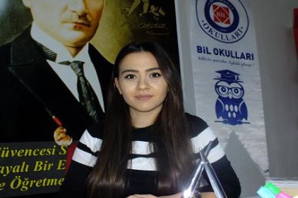 Tatilde yapılacak en güzel şeyden biri bol bol kitap okumaktır