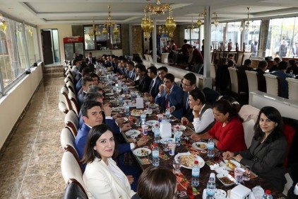 Tayini çıkan hakim ve savcılar için veda yemeği düzenlendi