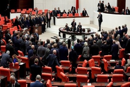 TBMM Genel Kurulu&#8217;nda, partilere düşen üyeler oylanacak