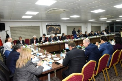 TBMM İnsan Hakları Komisyonu çocuk işçiler için Şanlıurfa&#8217;da toplandı 