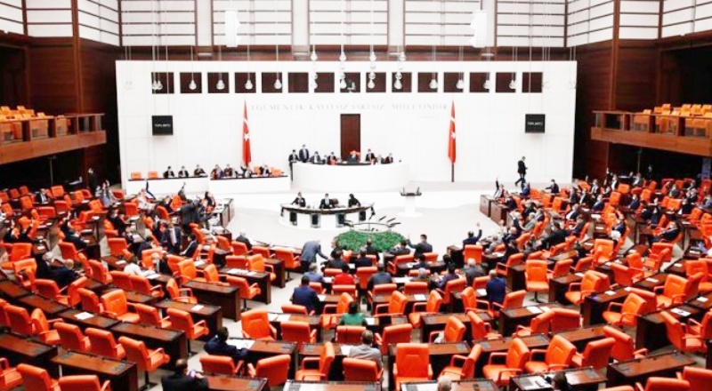 TBMM Plan ve Bütçe Komisyonu'ndaki görüşmelere Covid-19 arası