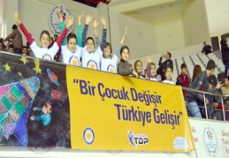TDP Öğrencilerinden Dünya Gönüllüler Günü Mesajı