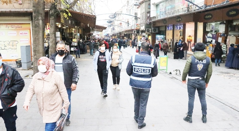 Tedbirleri ihlal eden 565 kişiye para cezası, 100 kişiye ikaz