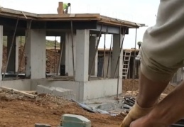 Tek katlı köy evleri bayramda teslim edilecek