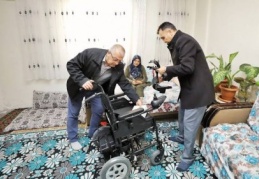 Tekerlekli sandalye armağanı, büyük mutluluk yaşattı