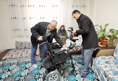 Tekerlekli sandalye armağanı, büyük mutluluk yaşattı