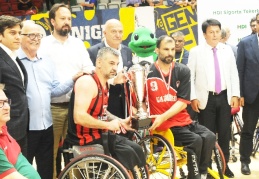 Tekerlekli Sandalye Basketbol Süper Ligi şampiyonu Fenerbahçe oldu