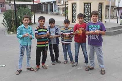 Teknoloji çağına rağmen eski oyunlardan vazgeçmiyorlar 