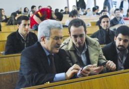 Teknoloji Yoluyla Dil Öğrenim konferansı düzenlendi