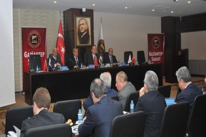 &#8217;Teknolojisi ve katma değeri yüksek ürünlerin ihracatına yelken açmalıyız&#8217;&#8217;