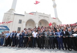 Tekstil Kent Ensar Cami hizmete açıldı 