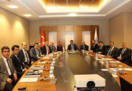 Tekstil vazgeçilmezler arasındaki yerini koruyor
