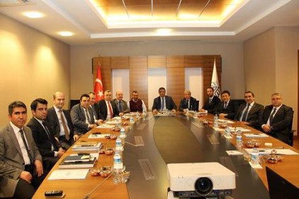 Tekstil vazgeçilmezler arasındaki yerini koruyor