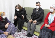 Televizyonu olmadığı da, çocuğu olduğu da yalan çıktı