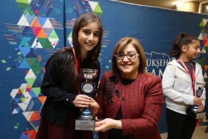 Tenis sporunun Gaziantep’te büyüdüğünü görmek gurur verici